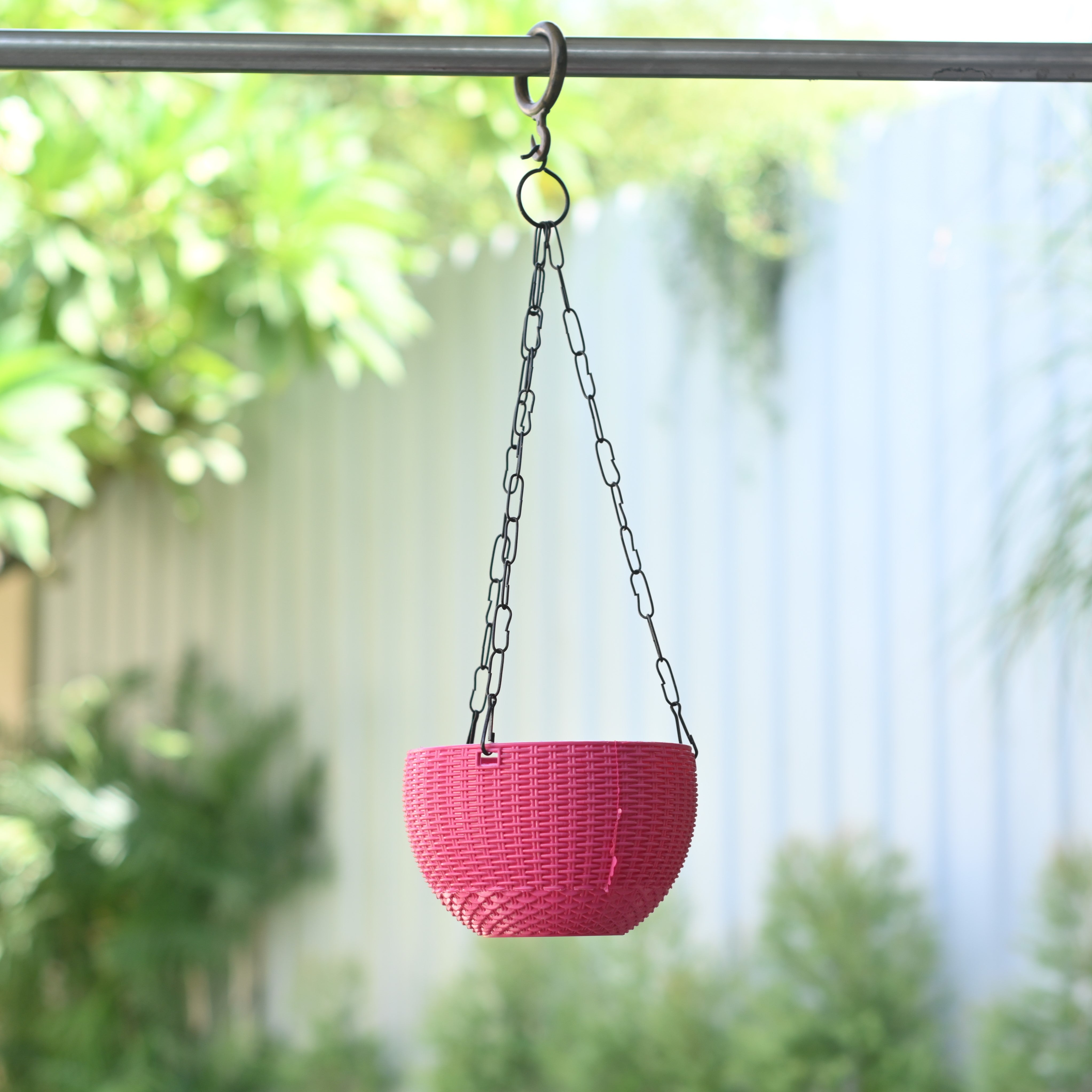 Plastic Rattan Hanging 7.6" Pot With Chain- Set of 4