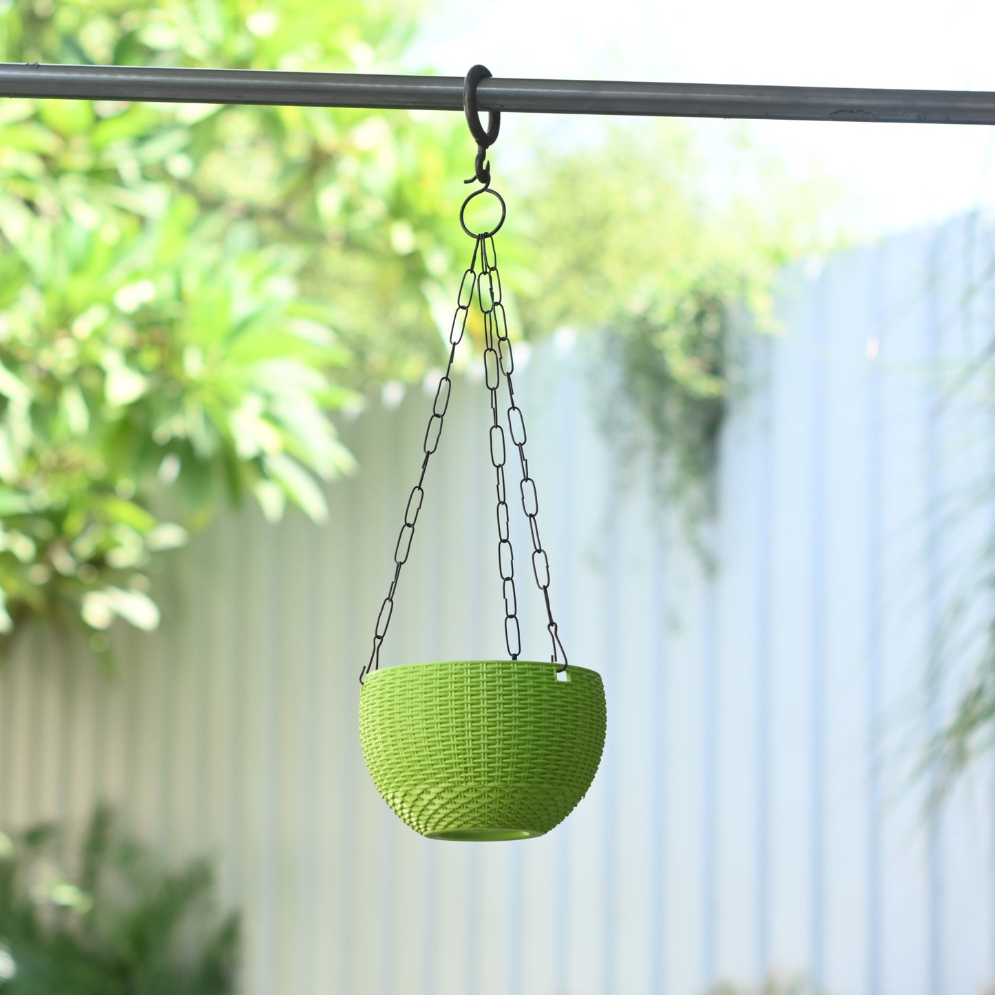 Plastic Rattan Hanging 7.6" Pot With Chain- Set of 4