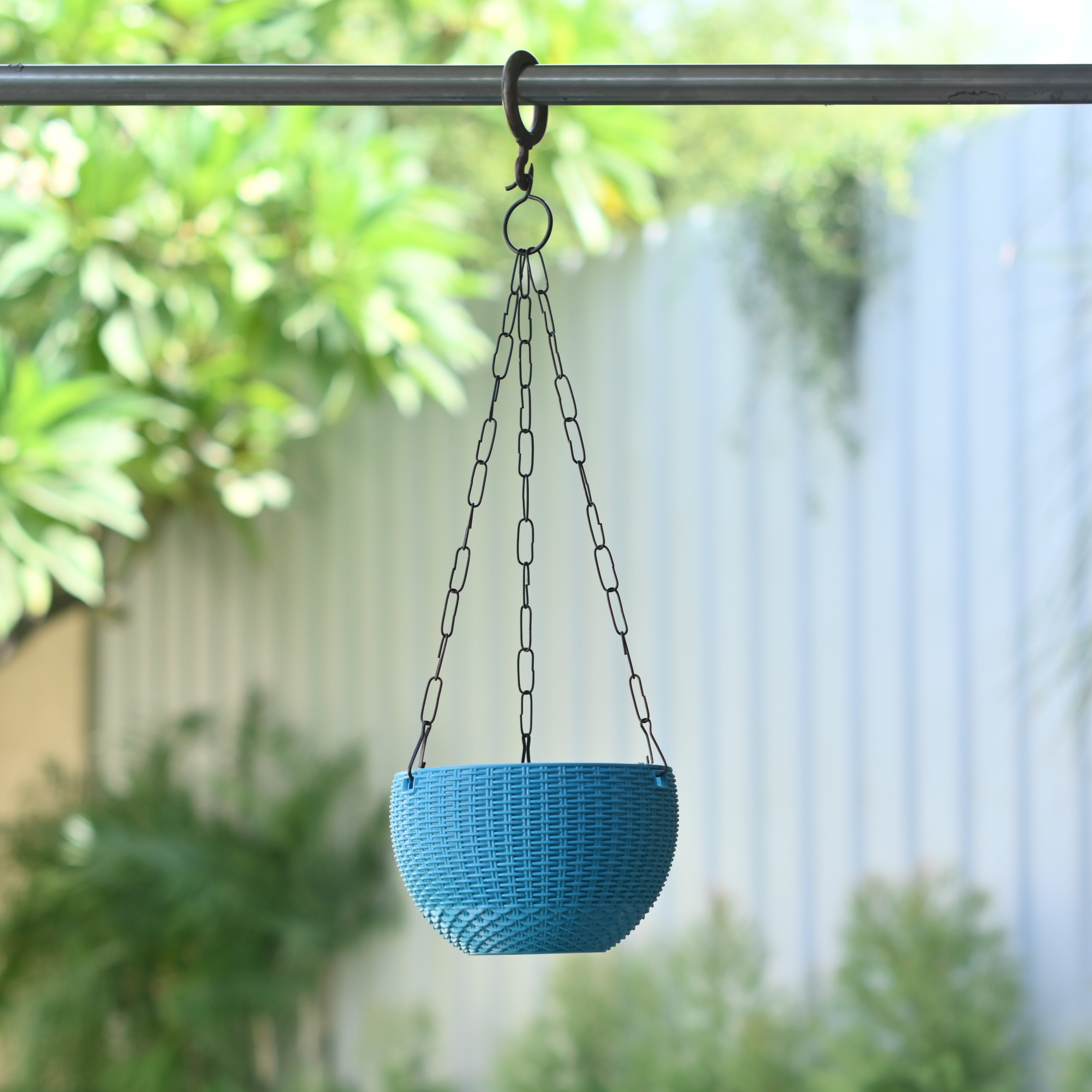 Plastic Rattan Hanging 7.6" Pot With Chain- Set of 4