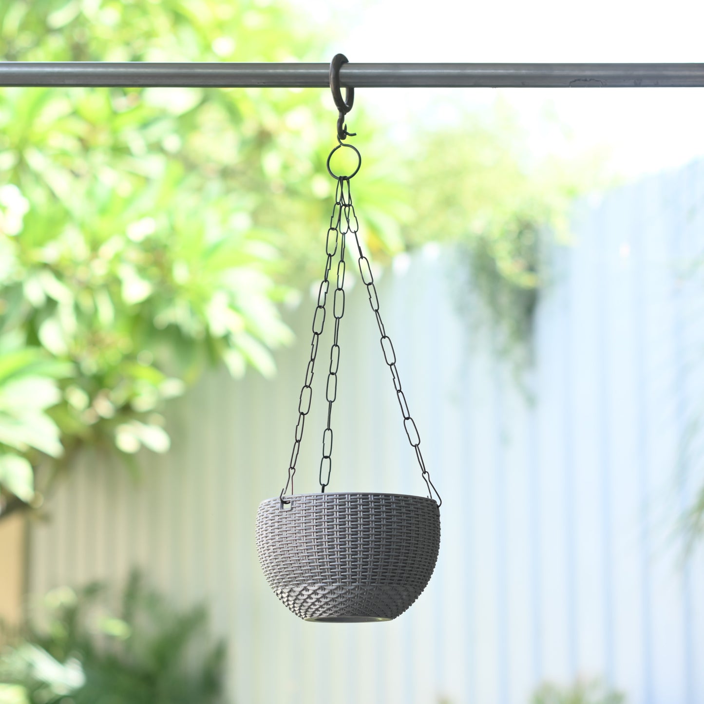 Plastic Rattan Hanging 7.6" Pot With Chain- Set of 4