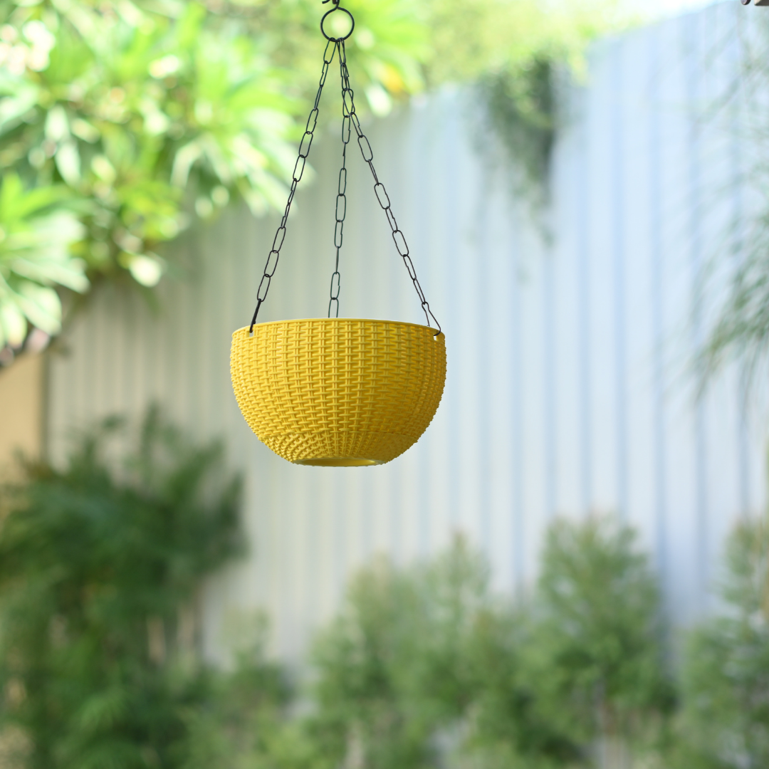 Plastic Rattan Hanging 7.6" Pot With Chain- Set of 4