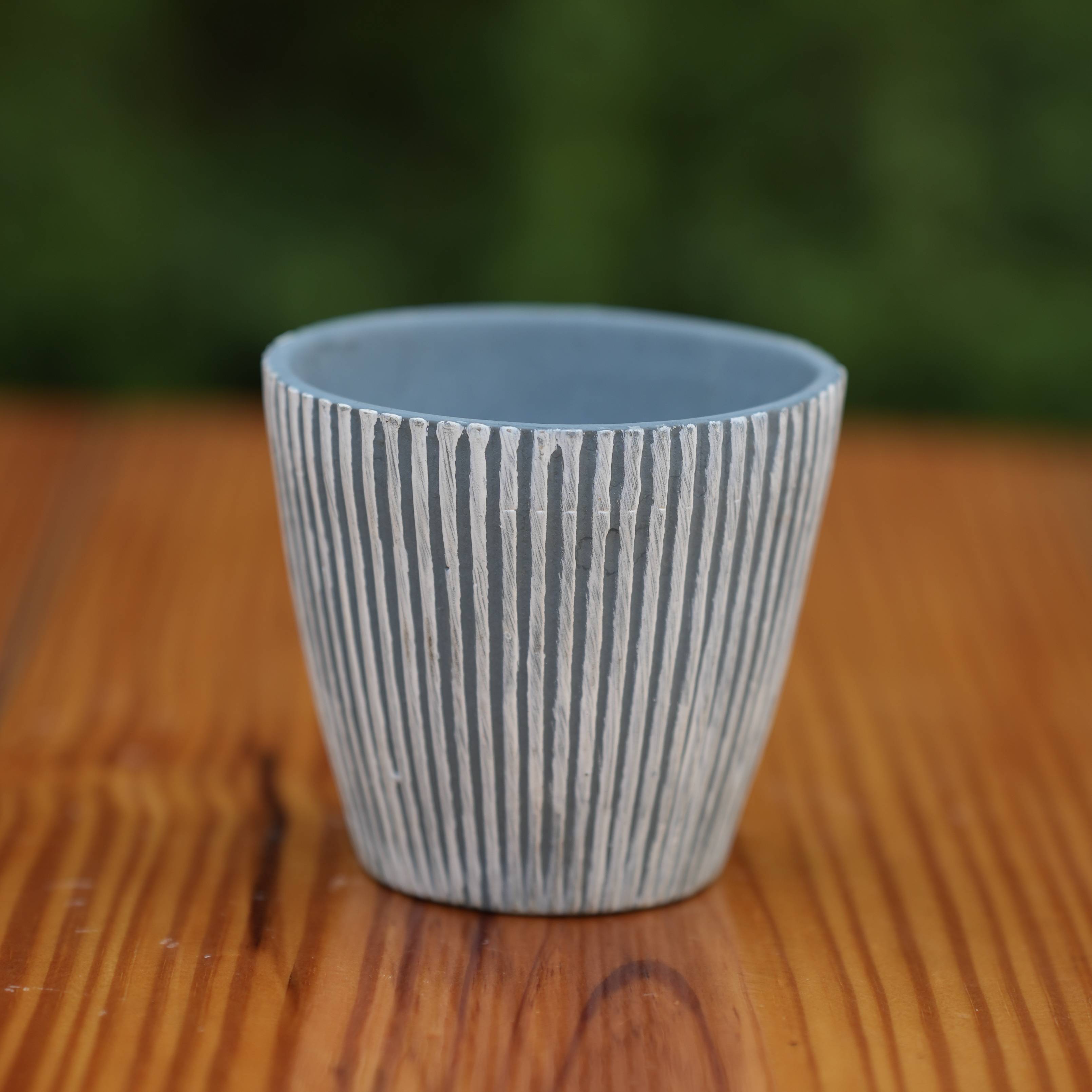 Ceramic Minimalist Grey Stripe Design Pot For Plants