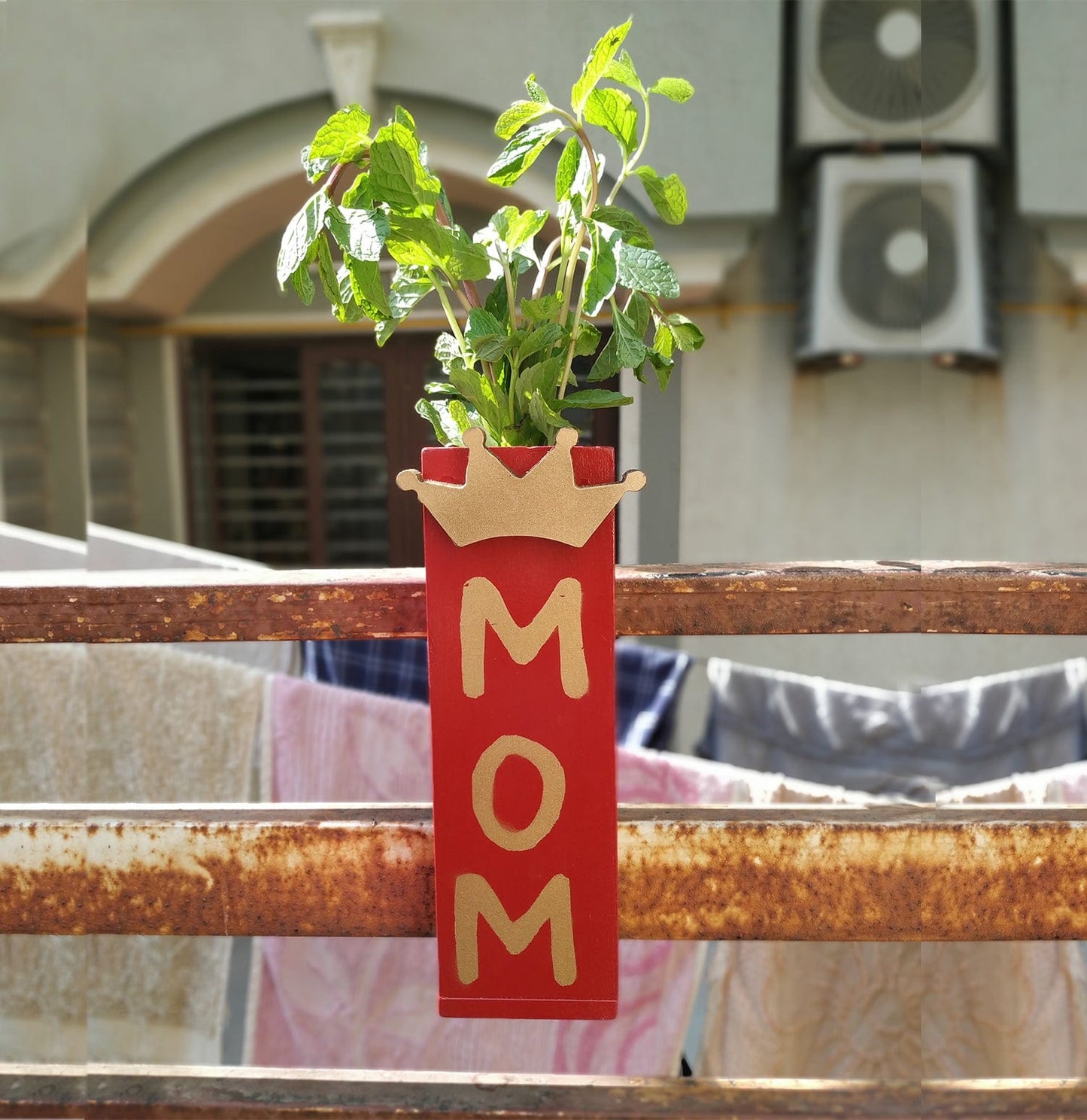 Red Printed for Mom Magnetic Hydroponic or Artificial Plants Holder