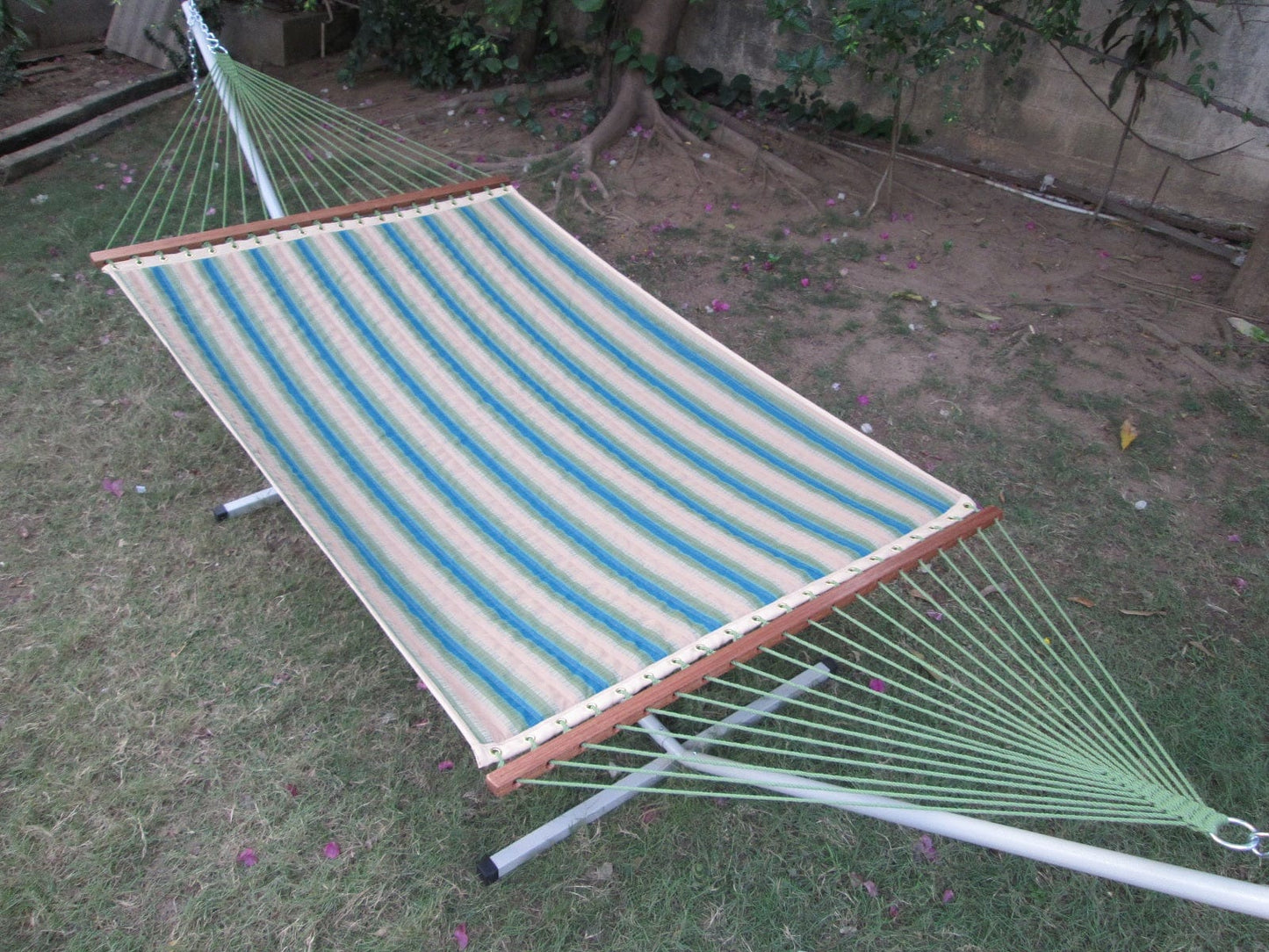 XL Size Quilted Fabric Hammock, Weight Capacity 200kg- 140W X 396L cm