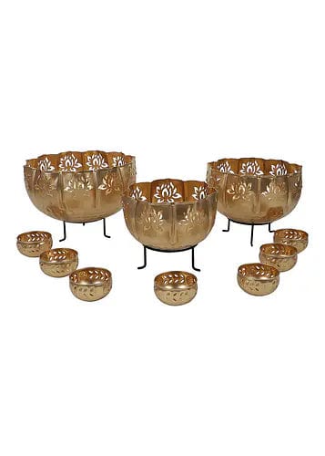 Amaya Decors Set of 10 Big Lotus Urli With Stand & Bowls