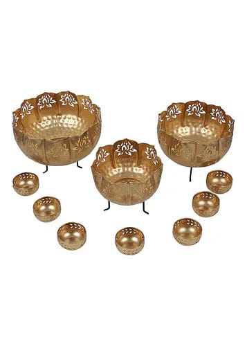 Amaya Decors Set of 10 Big Lotus Urli With Stand & Bowls